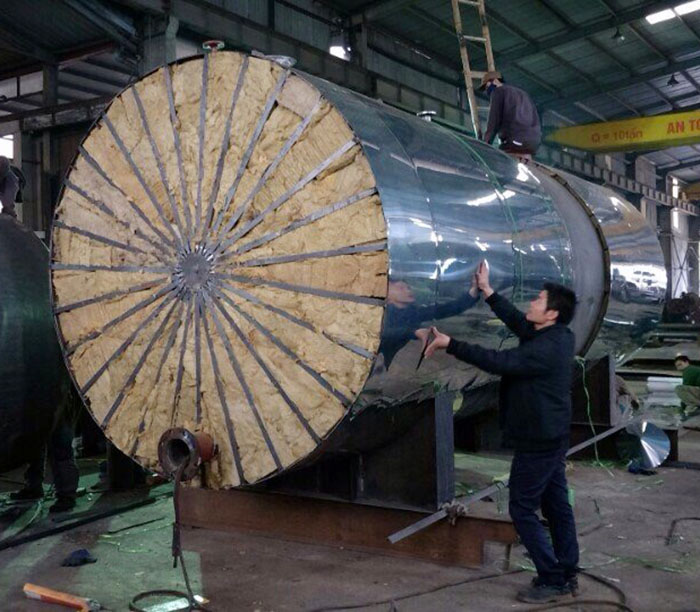 Industrial stainless steel tank